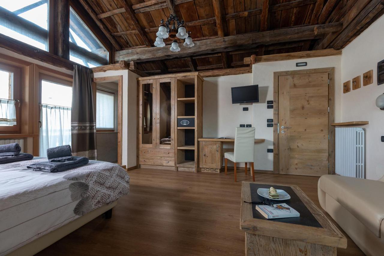 La Grolla Rooms & Apartments Livigno Eksteriør bilde