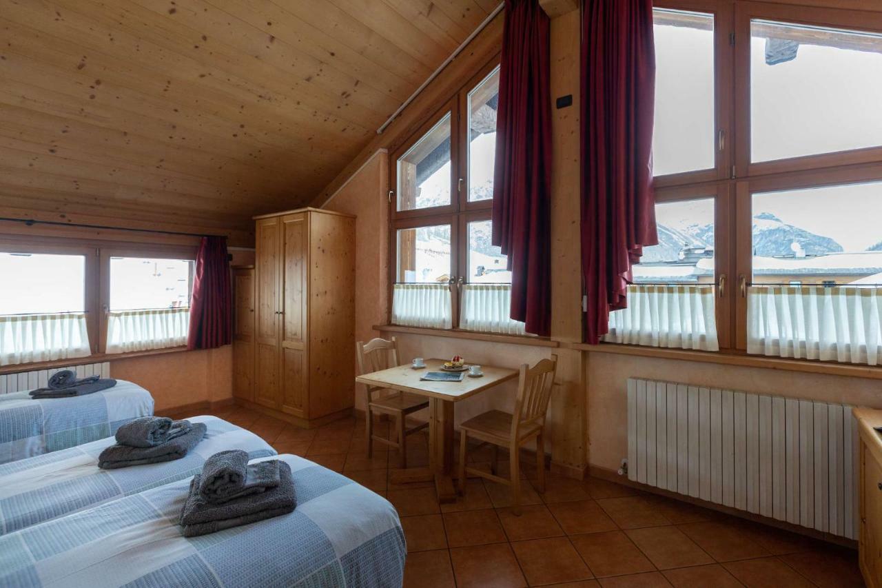 La Grolla Rooms & Apartments Livigno Eksteriør bilde